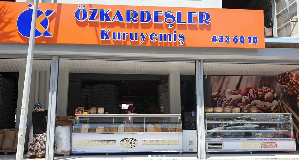 Öz Kardeşler Kuruyemiş